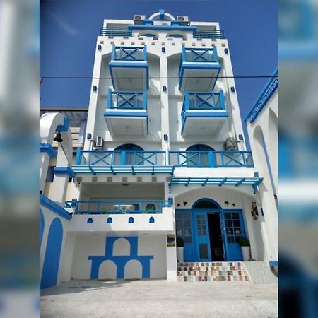 White Mediterranean Dahan Luaran gambar